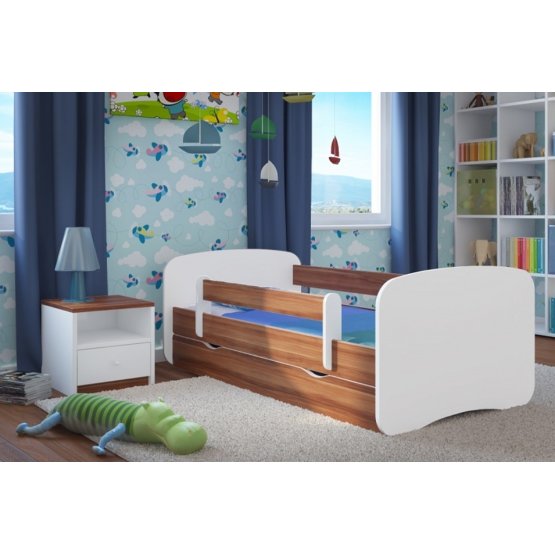Łóżko dla dziecka z barierką Ourbaby - orzech-biel