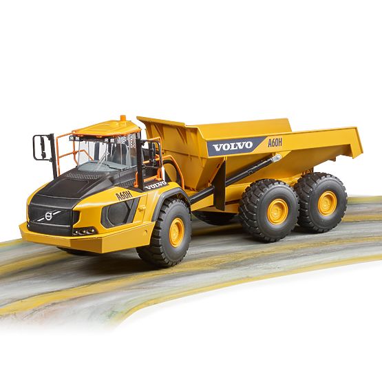 Bruder Przegubowy Wozidło Volvo A60H w skali 1:16 - uszkodzone opakowanie