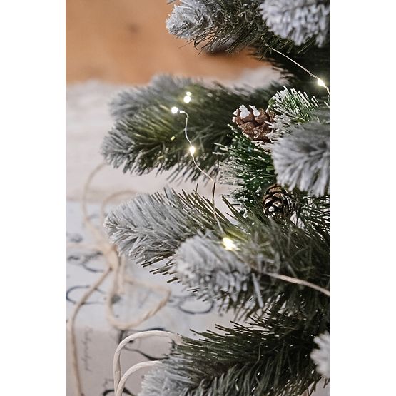 Choinka sosnowa z szyszkami Verona 120 cm
