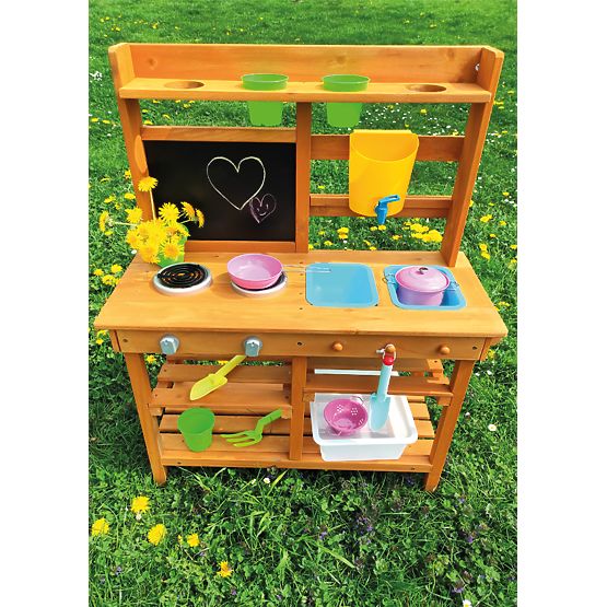 Drewniana kuchnia ogrodowa