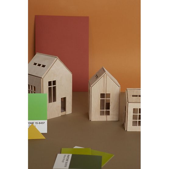 Magnetyczny drewniany dom Montessori - naturalny