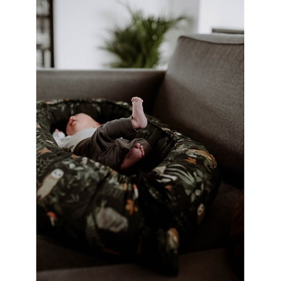 Dwustronne gniazdo Życie w lesie