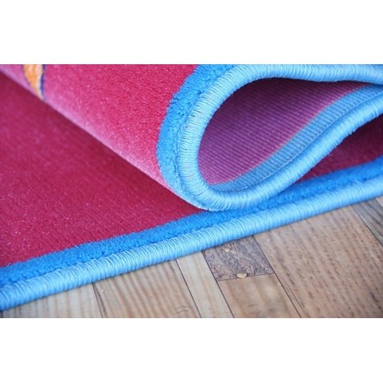 Dywan dla dzieci żyrafa