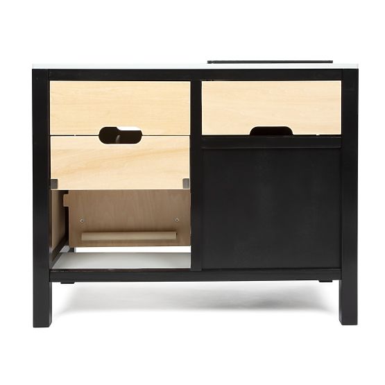 Dziecięca kuchnia industrialna z wyspą kuchenną