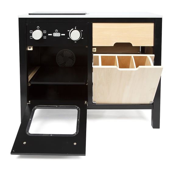 Dziecięca kuchnia industrialna z wyspą kuchenną