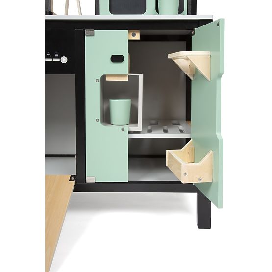 Dziecięca kuchnia industrialna z wyspą kuchenną