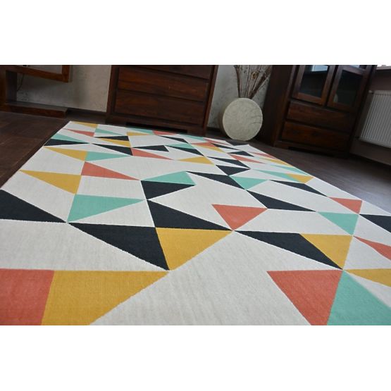 Dziecięcy dywan TRIANGLE
