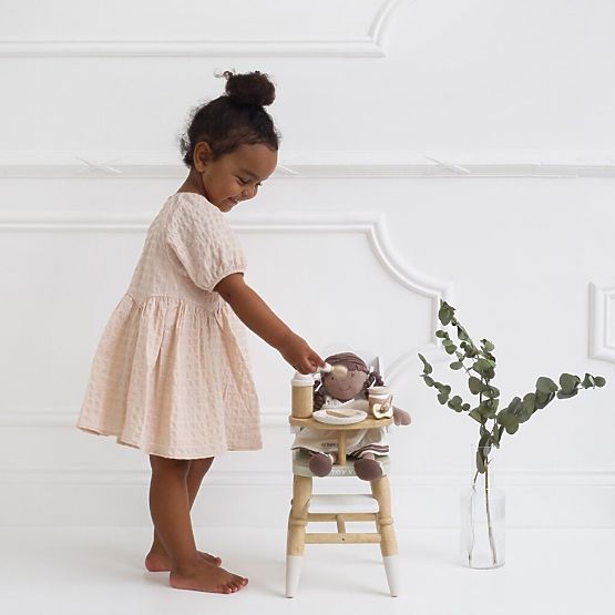 Le Toy Van Drewniane krzesełko do karmienia