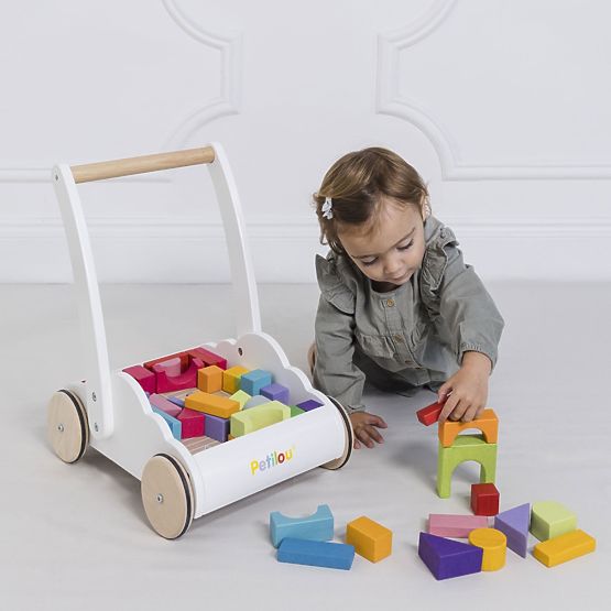Le Toy Van Petilou Wózek z tęczowymi klockami