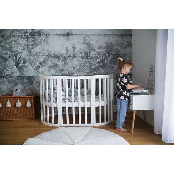 Owalne rosnące łóżeczko Ruby 7w1 - białe
