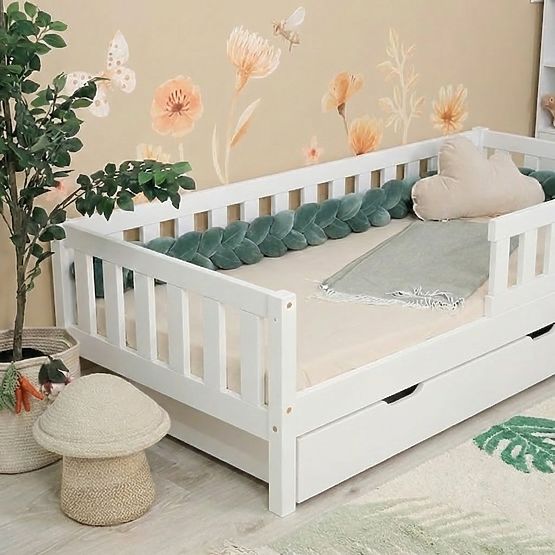 Łóżko dziecięce Ourbaby Meadow plus - białe
