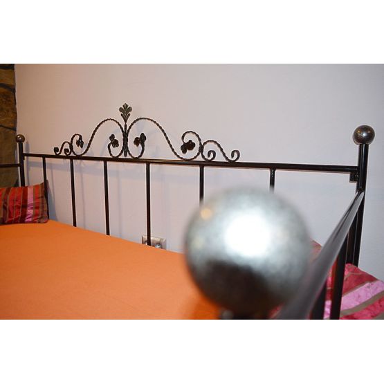 Łóżko metalowe, model 15