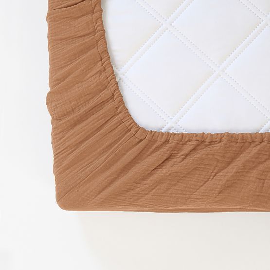 Muślinowe prześcieradło Ourbaby 200x90 cm - toffi