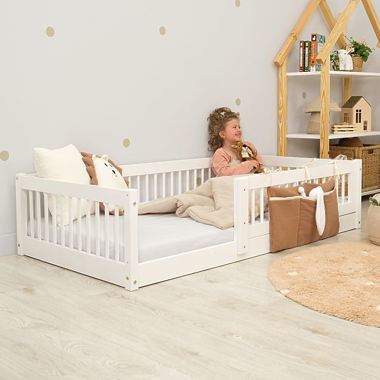 Niskie łóżko dla dzieci Montessori Ourbaby Plus - białe
