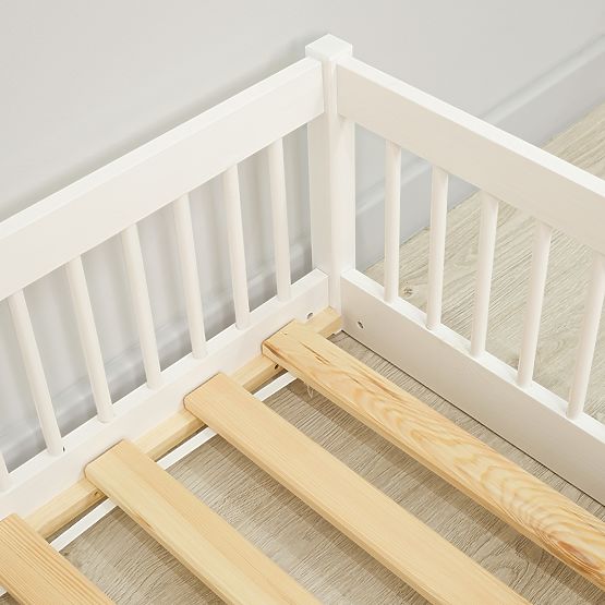 Niskie łóżko dla dzieci Montessori Ourbaby Plus - białe