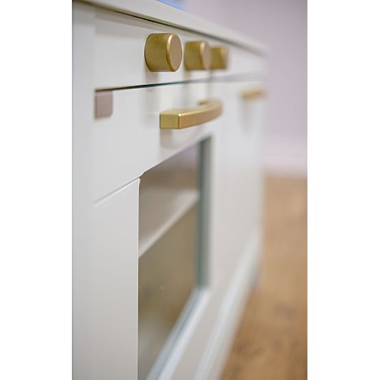 Nordic drewniana kuchnia z akcesoriami