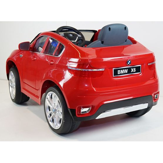 Pojazd elektryczny BMW X6, kolor czerwony