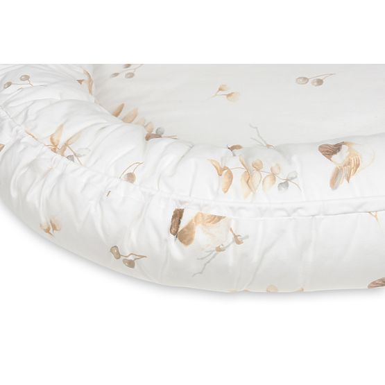 Ptasie bawełniane gniazdo