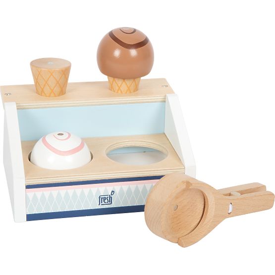 small foot Lada z lodami Fresh