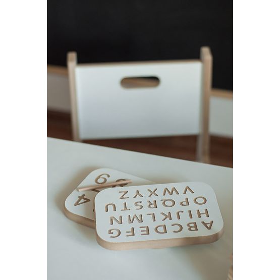Tablica grafomotoryczna - litery