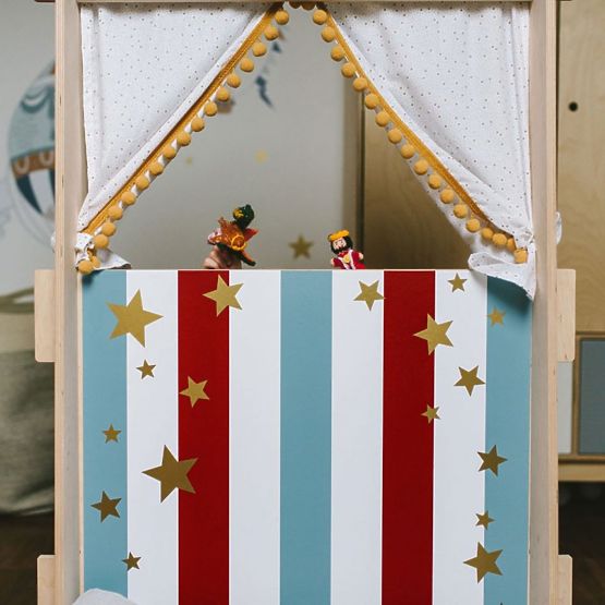 Teatrzyk i półka dla dzieci w jedenym Fantasy Retro