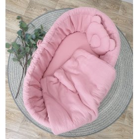 Wiklinowe łóżeczko z wyposażeniem dla niemowlaka - stary róż, Ourbaby