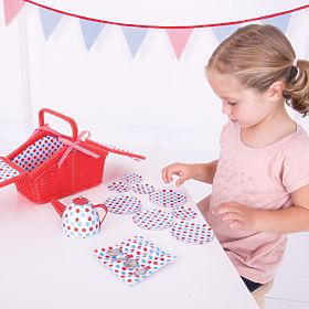 Bigjigs Toys Zestaw do herbaty w kropki w koszu piknikowym