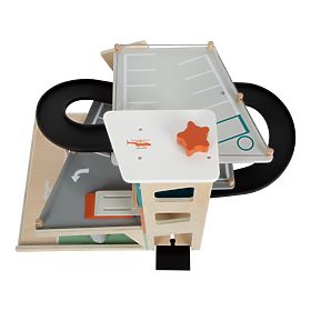 small foot Drewniany parking wyścigowy