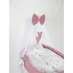 Wiklinowe łóżeczko z wyposażeniem dla niemowląt - Cyrk